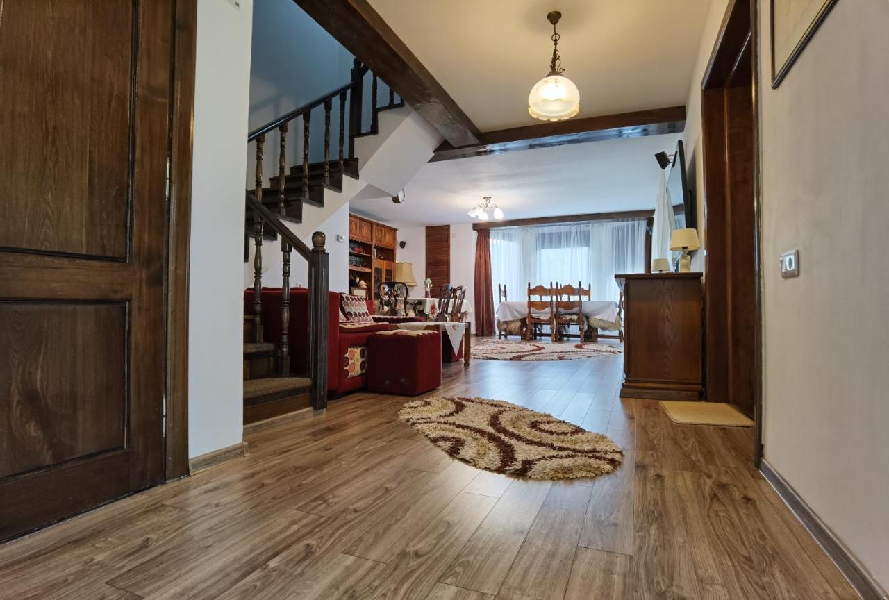 Hotel Conacul Caterinei Polovragi Zewnętrze zdjęcie