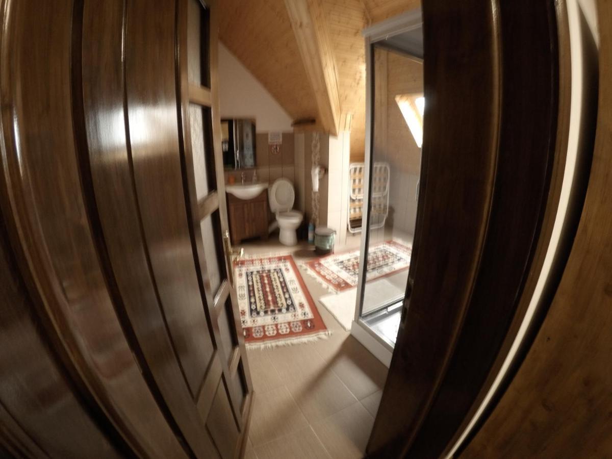Hotel Conacul Caterinei Polovragi Zewnętrze zdjęcie