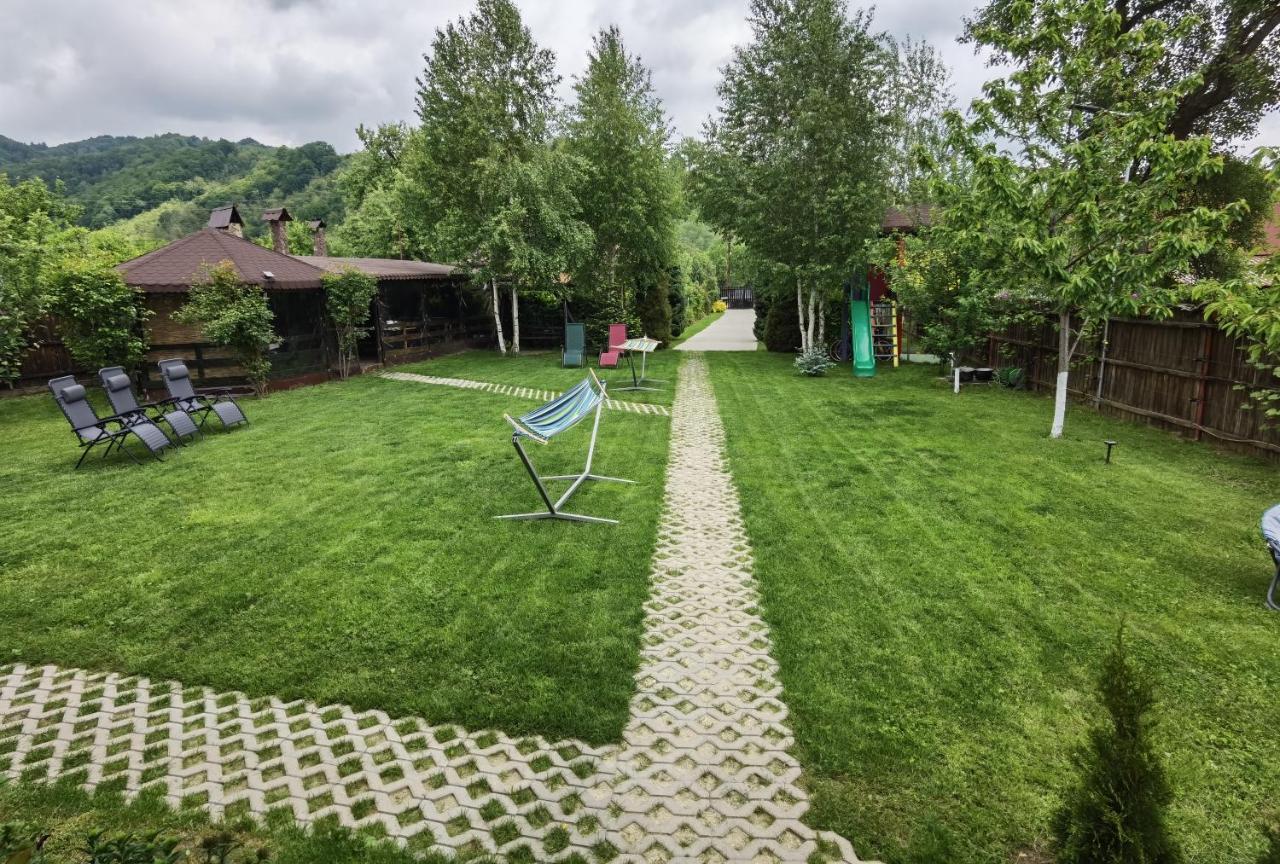 Hotel Conacul Caterinei Polovragi Zewnętrze zdjęcie