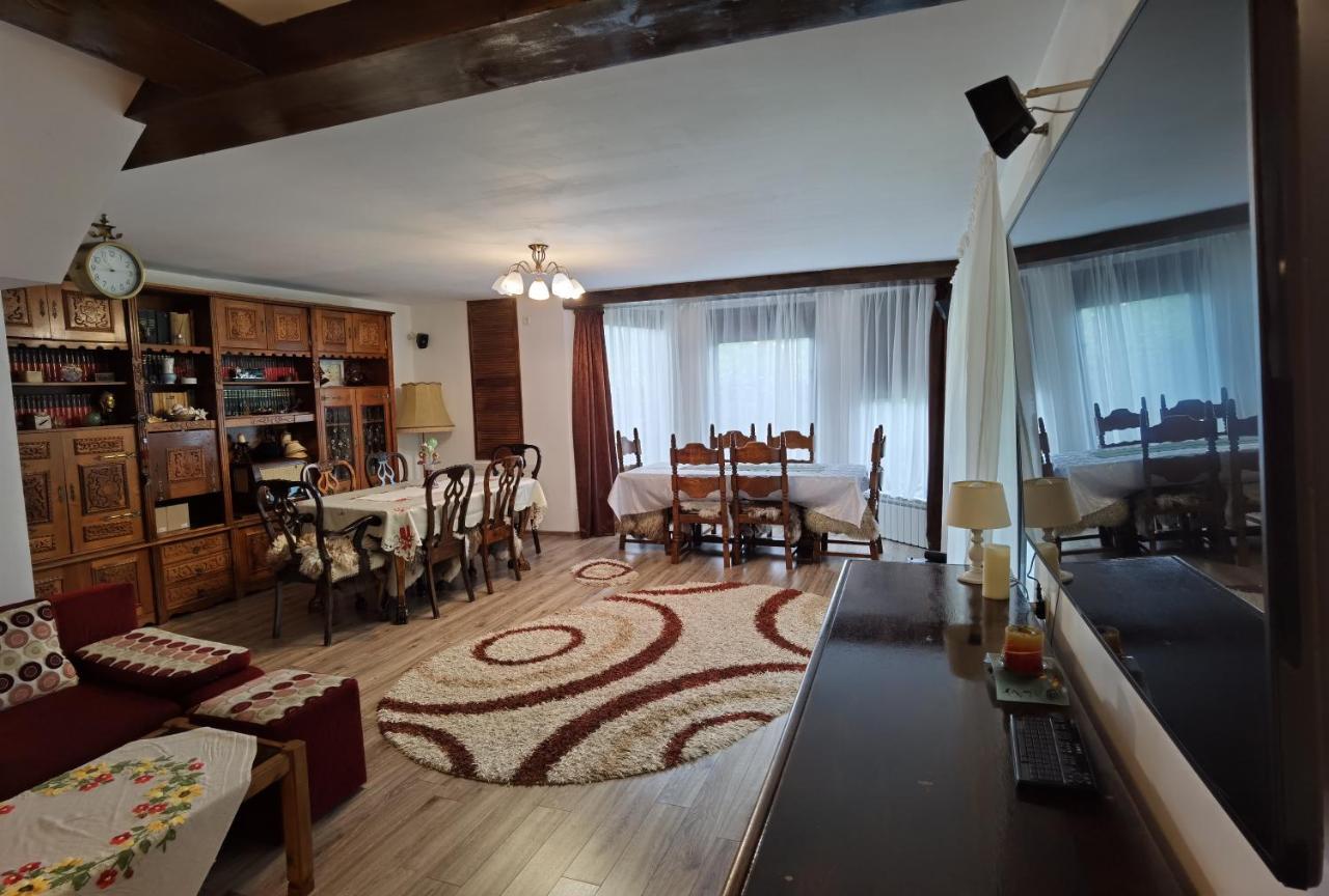 Hotel Conacul Caterinei Polovragi Zewnętrze zdjęcie